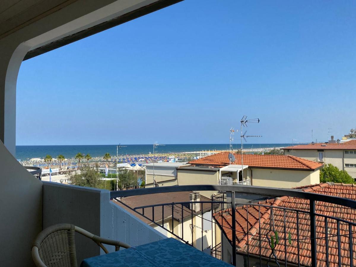 Hotel Moderno Cervia Exterior foto